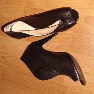 Banana Republic | Leather Booties